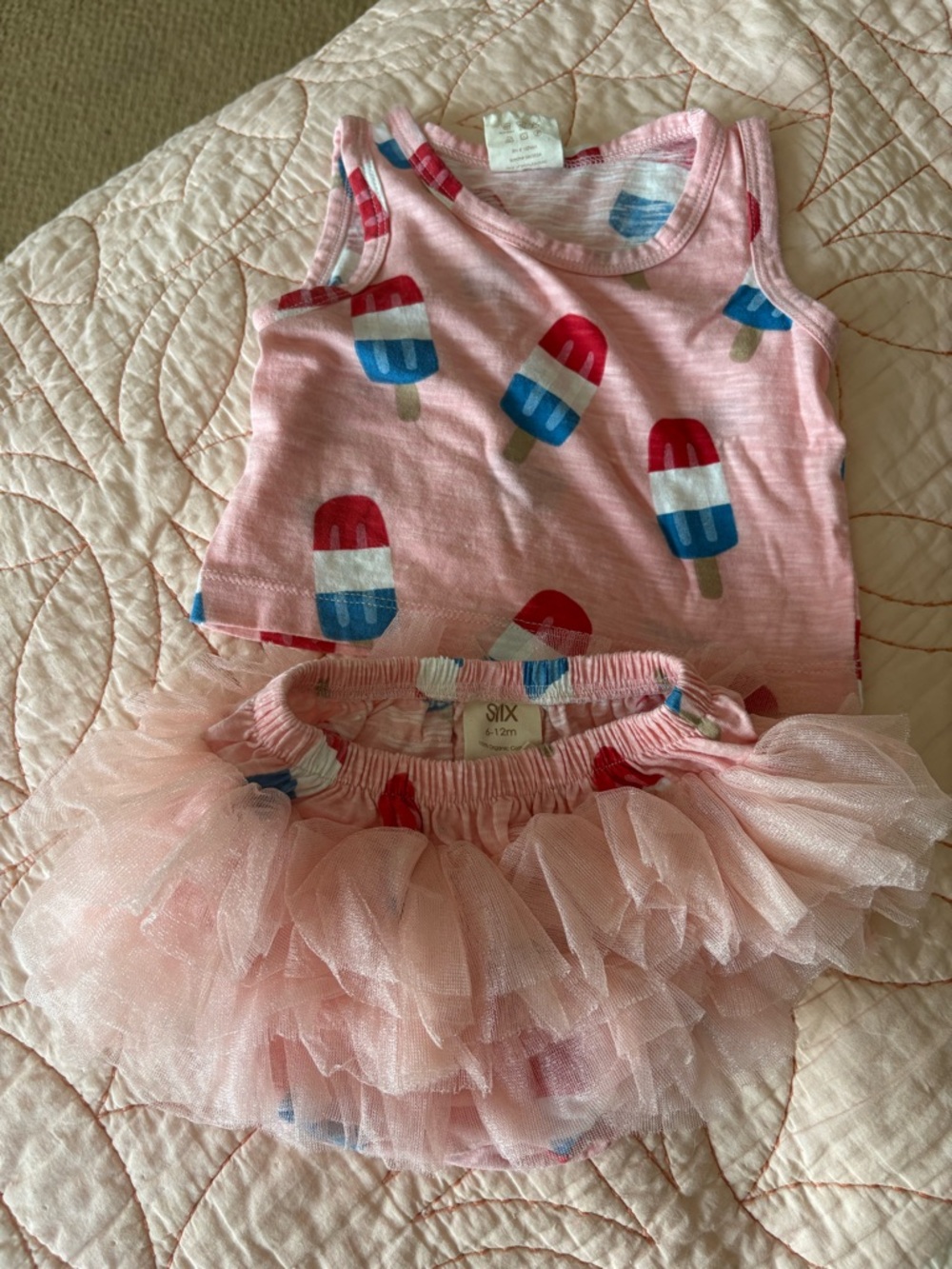 Baby girl’s organic cotton two piece set